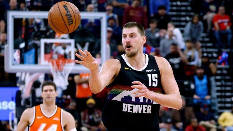 九游客户端-NBA历史首现！约基奇单赛季包揽助攻王+篮板王：MVP还有戏吗？